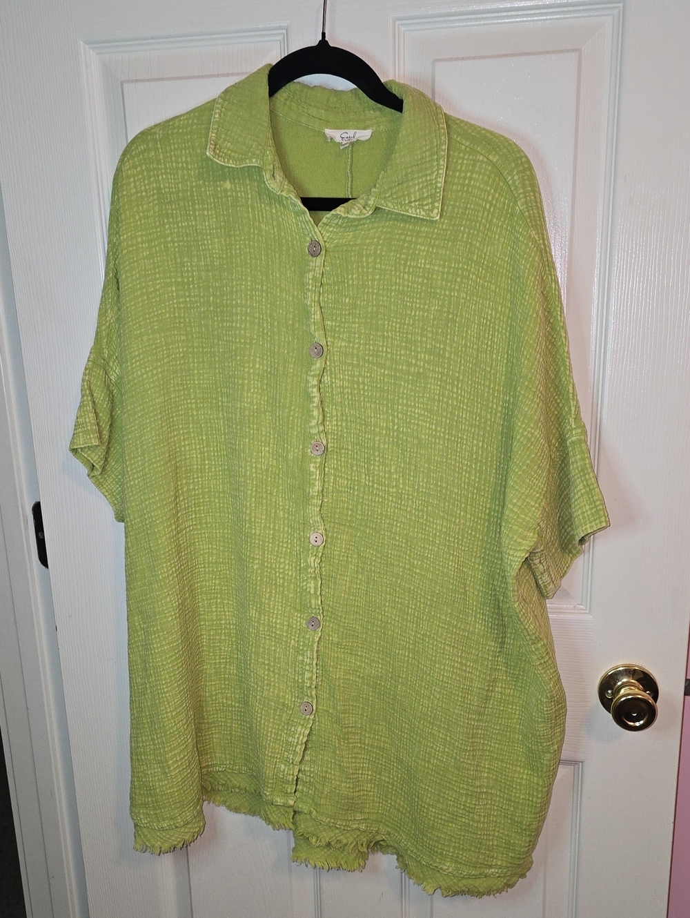 easel Lime Green Textured Short-Sleeve Button-Down Shirt